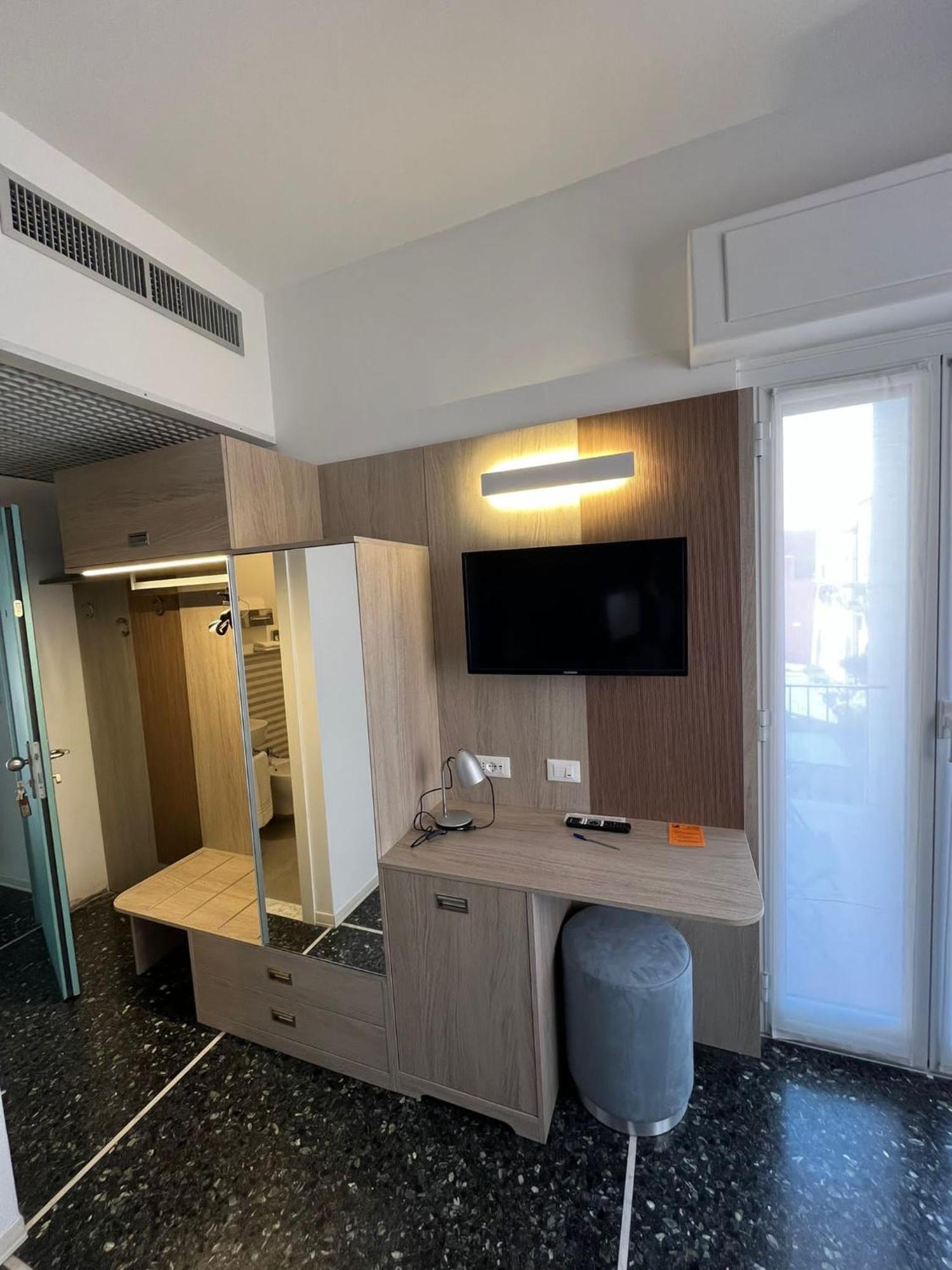 Hotel Al Capo Varigotti Exterior photo