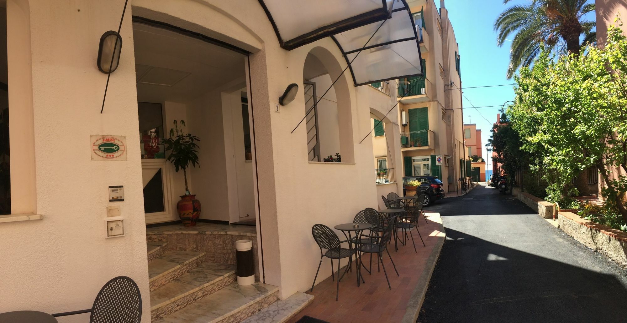 Hotel Al Capo Varigotti Exterior photo